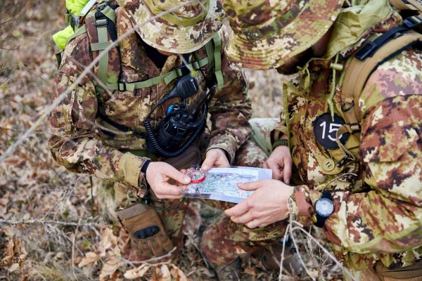 Paratroopers of the “Savoia Cavalleria” Regiment (3rd) and AVES personnel complete the 1st advanced SERE course