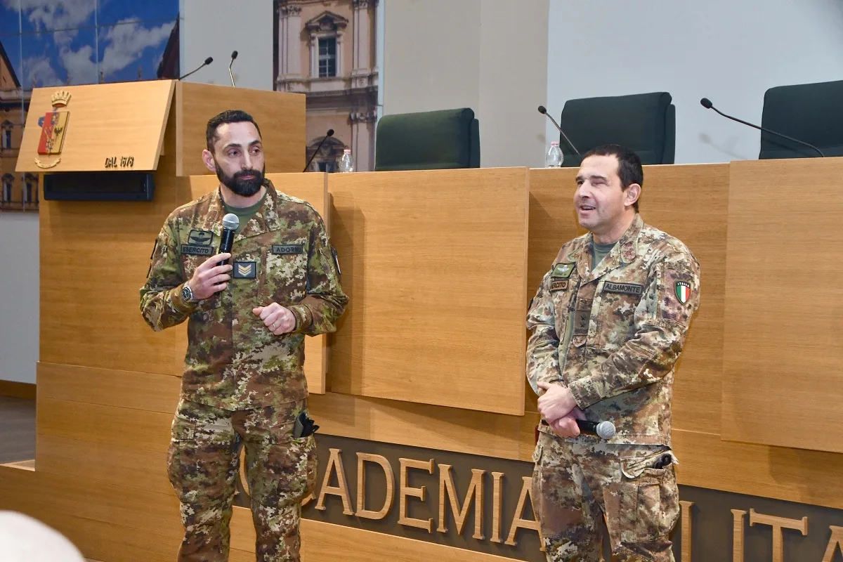 Conferences of Army Decorated: Inspiration and Values for Young Soldiers - brigatafolgore.net