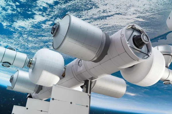 Governing Space: Between Defense, Astrophysics, and the New Space Economy