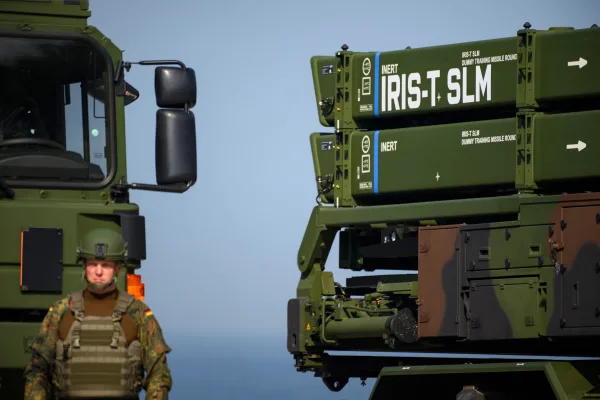 Svizzera, nuovi sistemi di difesa aerea IRIS-T