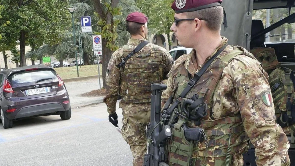 The Paratrooper General and the Failure of Justice: The Mugger at Large - brigatafolgore.net