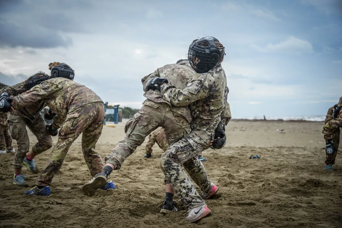 Sganga and the Military Combat Method (MCM): why a Paratrooper General has the ability to stop a mugger - brigatafolgore.net