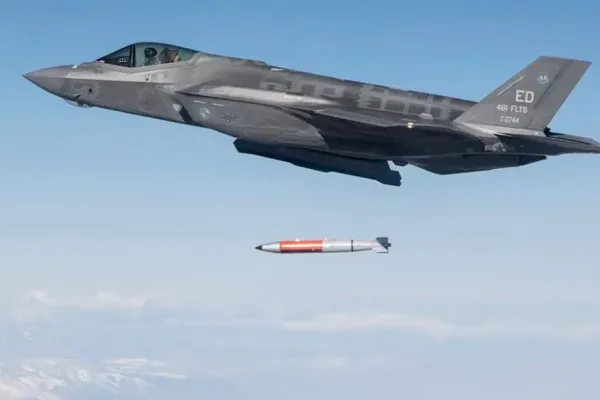 Nuclear Weapons in Italy: History, NATO, and Current Risks