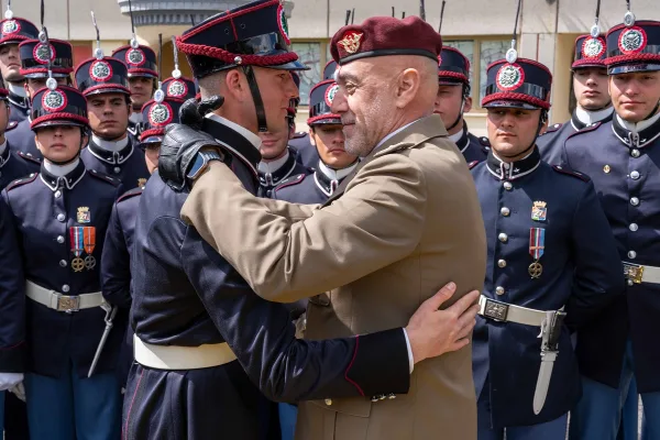 Giuramento di fedeltà: 428 nuovi marescialli scelgono di servire l’Italia
