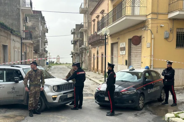 Niscemi, Red Zone: Army working on roads, Carabinieri guarding evacuated homes