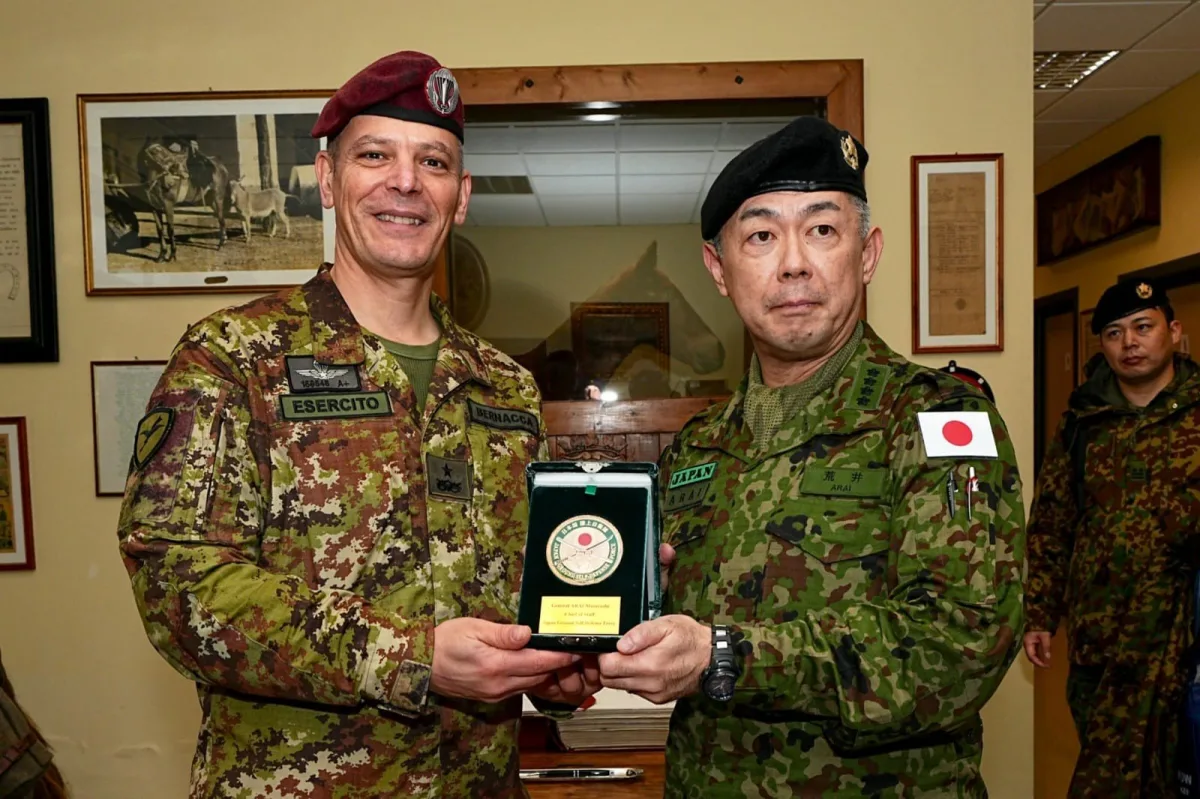 La Folgore salutes the Warriors of the Rising Sun - brigatafolgore.net