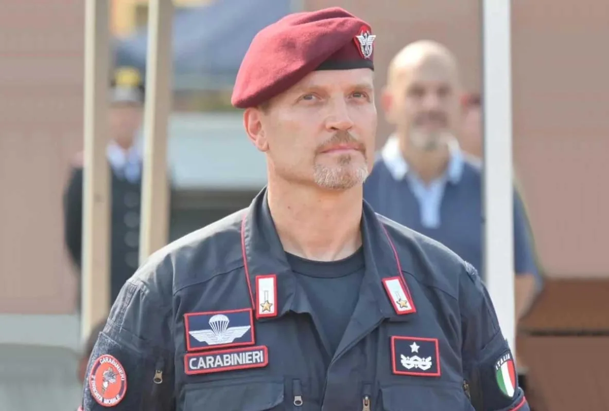 Il Generale di Brigata, carabiniere paracadutista, Gianluca Feroce in visita al Comando provinciale dei Carabinieri di Chieti - brigatafolgore.net