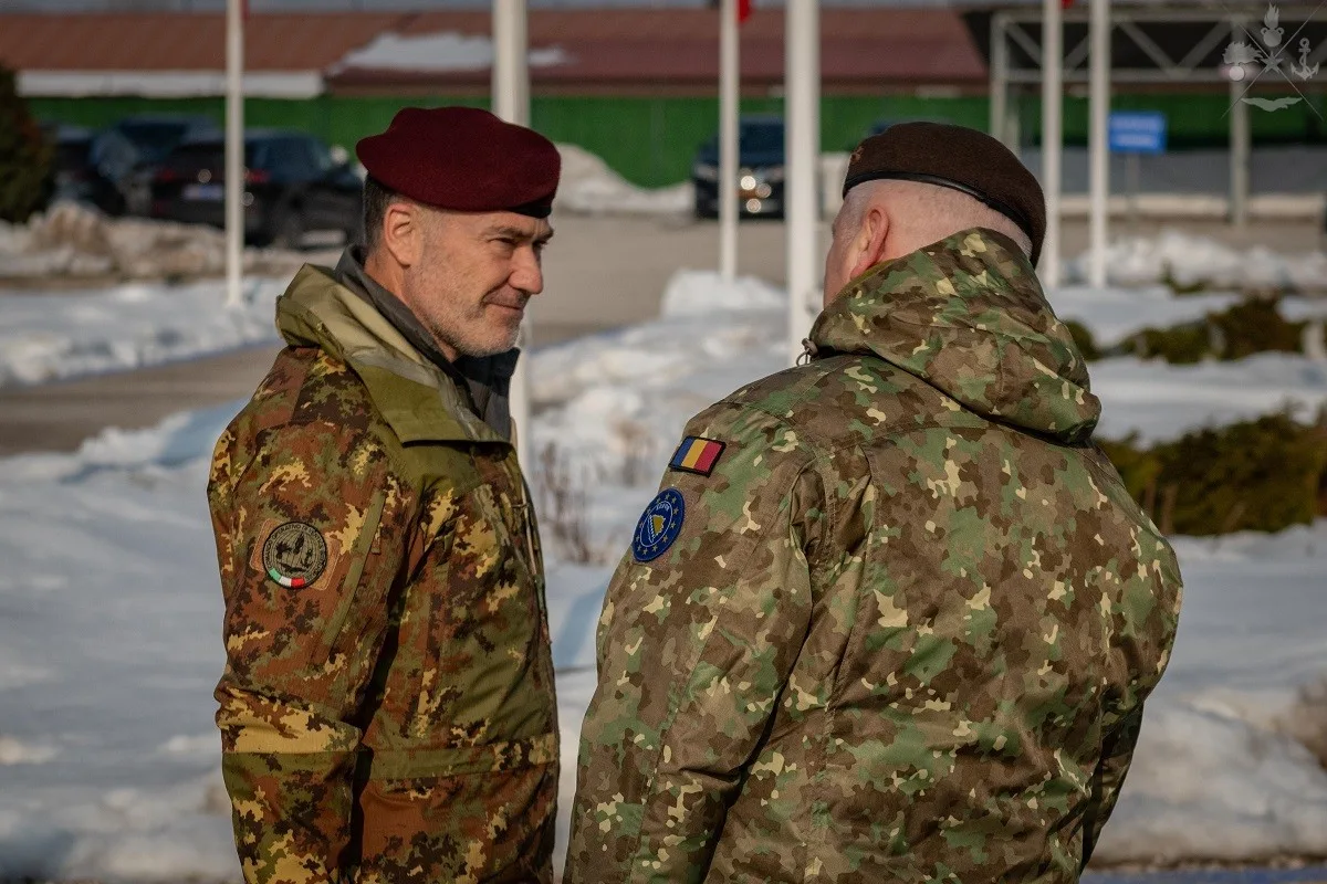 The COVI Commander in Qatar and Bosnia-Herzegovina - brigatafolgore.net