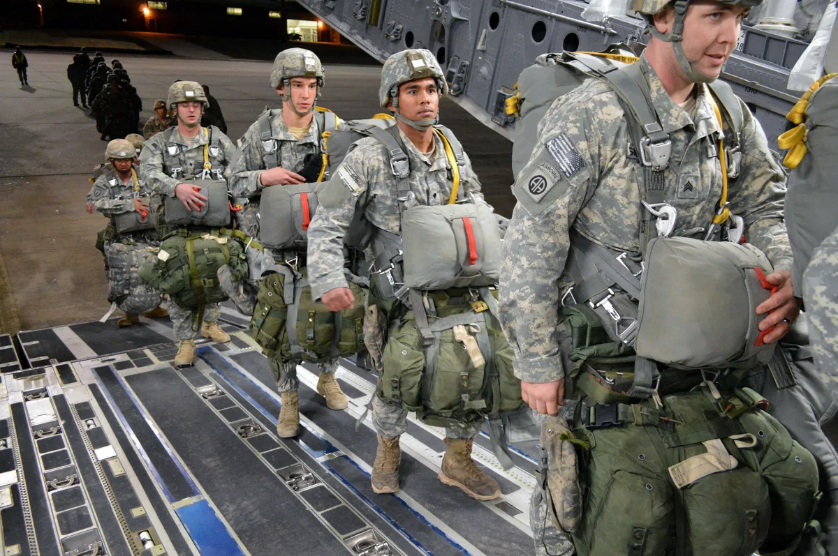 Iran, Washington deploys US paratroopers - brigatafolgore.net