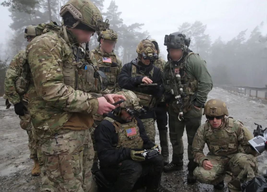 Green Berets: Infiltration Among the Ice of Germany, Over 150 Kilometers Behind Enemy Lines - brigatafolgore.net