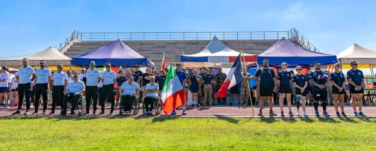 The MOVM Gianfranco PAGLIA runs with the Wounded Warriors: sport, solidarity, and resilience at JFC Naples