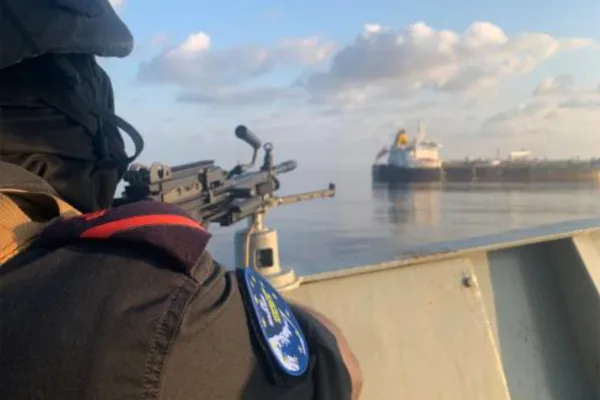 Spanish Special Forces Free Greek Tanker from Pirates off Somalia