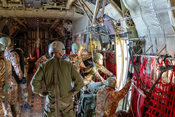 46th Air Brigade and Paratrooper Brigade “Folgore” test new air-drop capabilities of transport aircraft