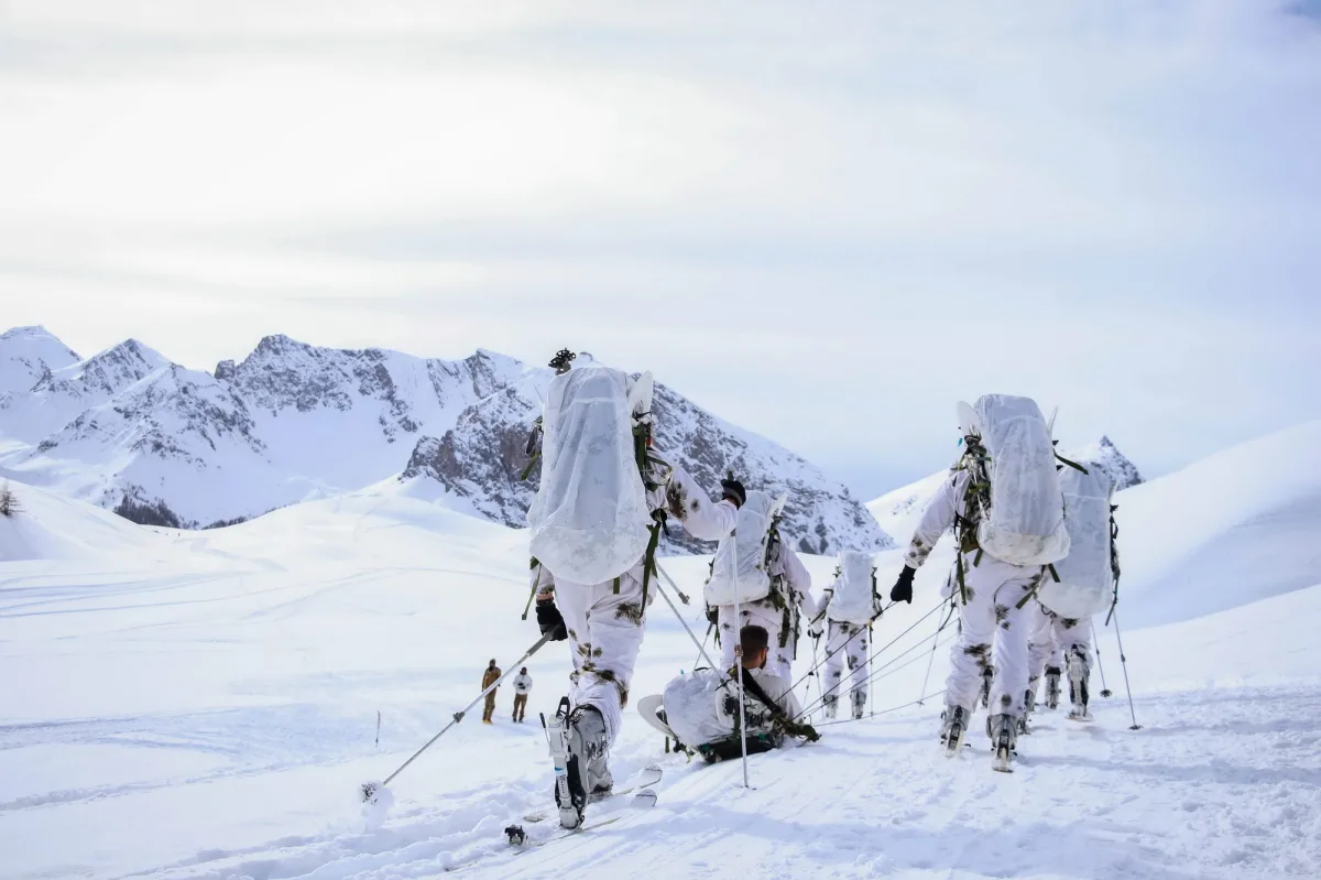 Greenland, the new military frontier of the Arctic (and the Italian issue: Alpini ready, but for now “no”) - brigatafolgore.net