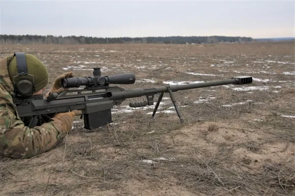 Ukrainian Sniper Sets World Record at 4,000 Meters - Update Needed for Italian Marksmen