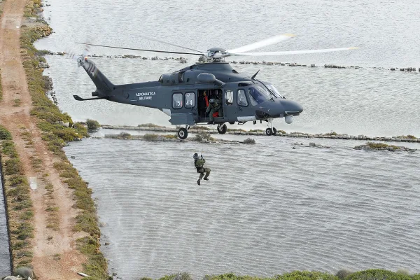 CSAR, the search for the missing changes face: what if the beacon were the smartphone?