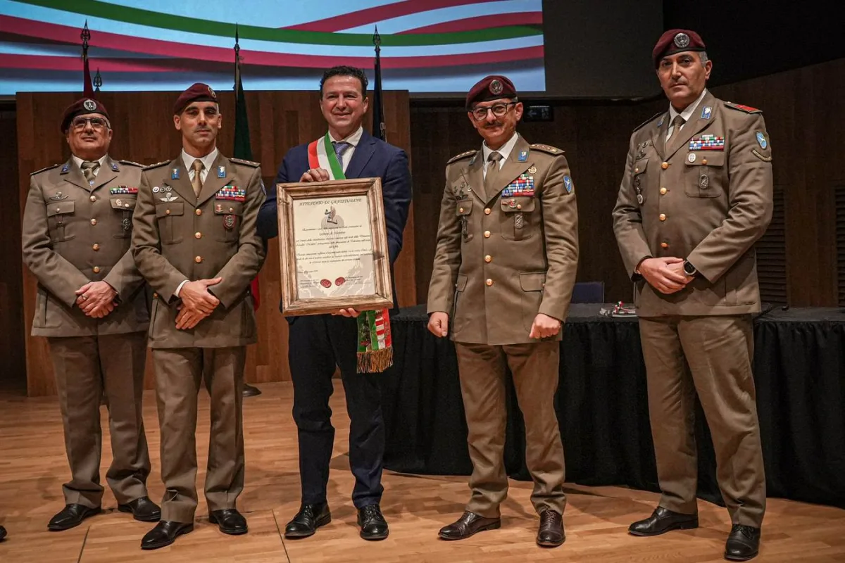 The city of Tolentino honors the heirs of the Assault Division “Nembo” with honorary citizenship - brigatafolgore.net