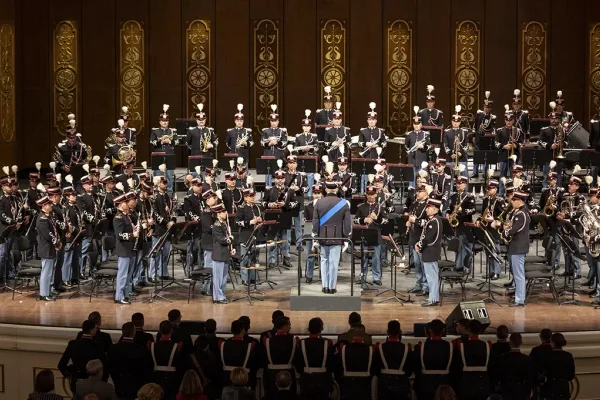 The Army Band at Petruzzelli for Prevention and Research