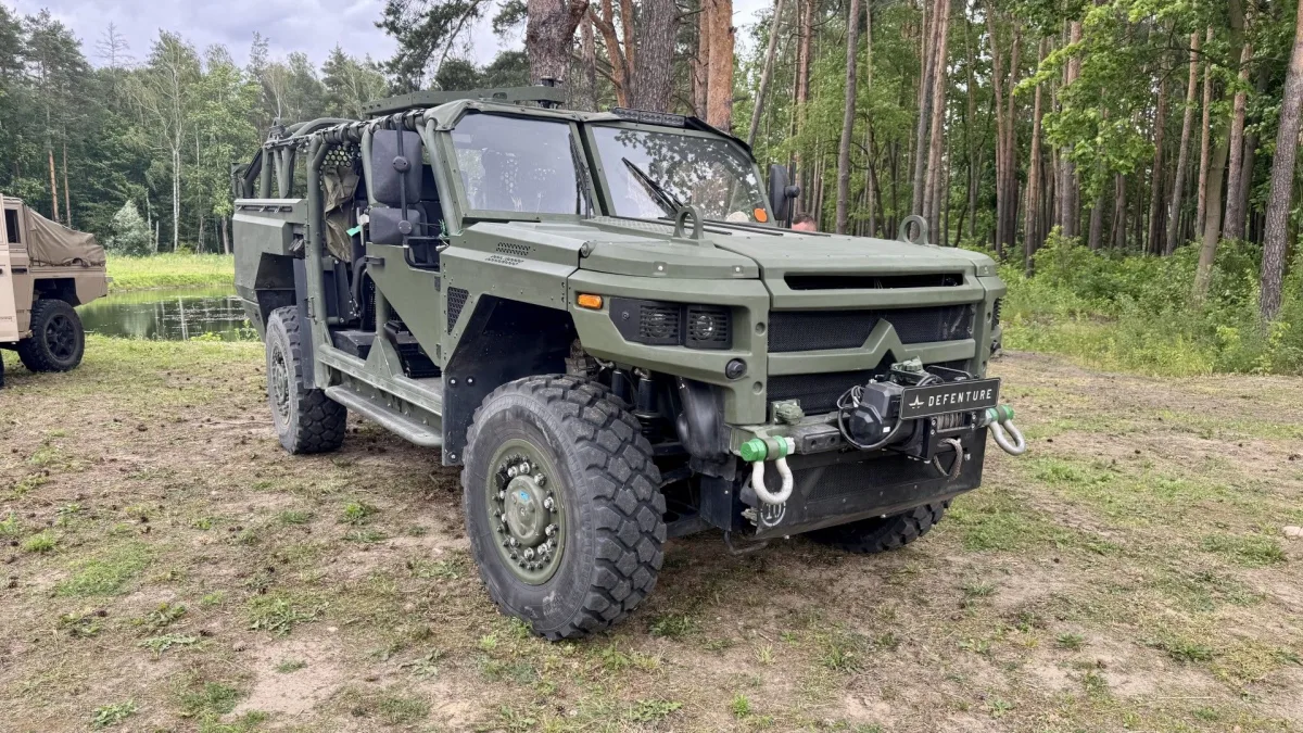 The Kommando Spezialkräfte - KSK acquires the DEFENTURE - Mammoth - brigatafolgore.net