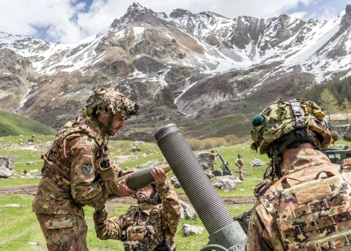 Extreme Patrol: the Alpini on the Catinaccio, between drones and helicopters - brigatafolgore.net