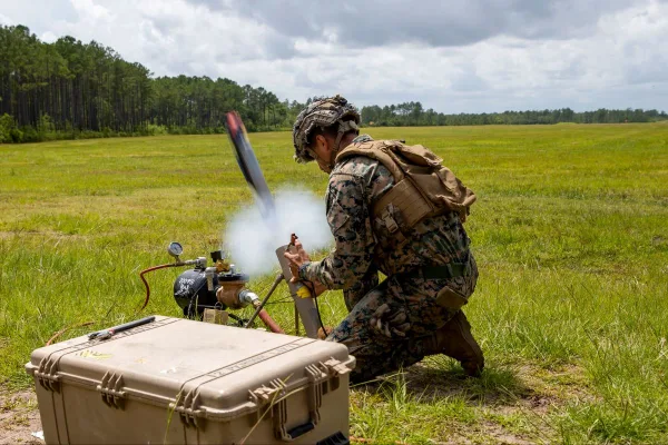 I Marines cercano un nuovo drone kamikaze Contro Carro