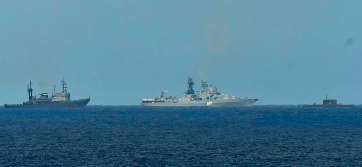 Mediterranean: Frigate Fasan monitors Russian Kilo-Class Submarine - brigatafolgore.net