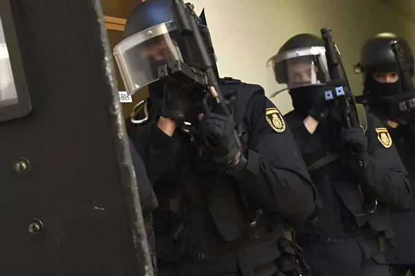Spain, Islamic terrorist neutralized with MP5 shots by special units in a Madrid apartment