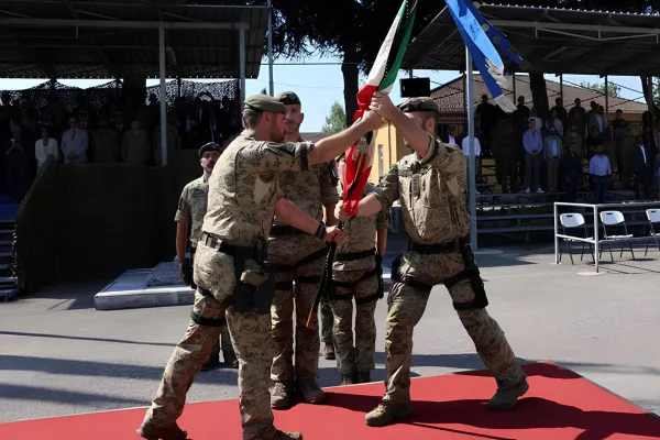 4th Alpini Paratroopers Regiment: Panebianco Hands Over Command to Rocchi