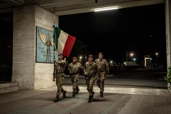 The Paratroopers of the 183rd Nembo Return from Kosovo