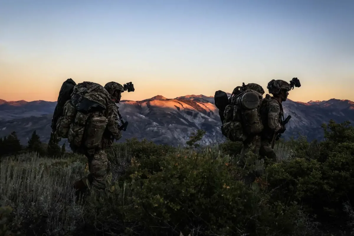 Royal Marines on the Peaks of the Sierra Nevada: Extreme Training with US Allies - brigatafolgore.net