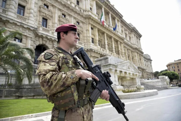 Strade Sicure in the Budget: Crosetto's Consistency that Halts Expansion and Clarifies the Role of the Military