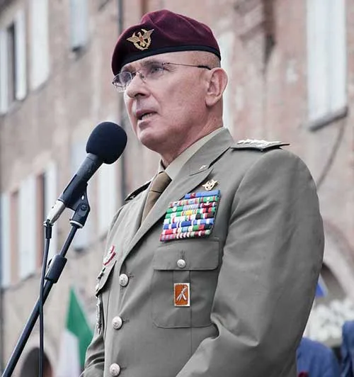 La mia Brigata: Storia (reale) di un Paracadutista della Folgore - brigatafolgore.net