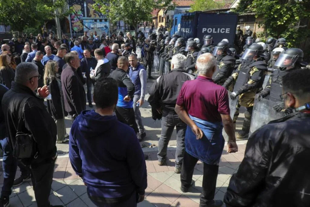 Kosovo, l’appello del Generale Paracadutista Barduani: «Serve la politica, la pace non si costruisce solo con i militari» - brigatafolgore.net