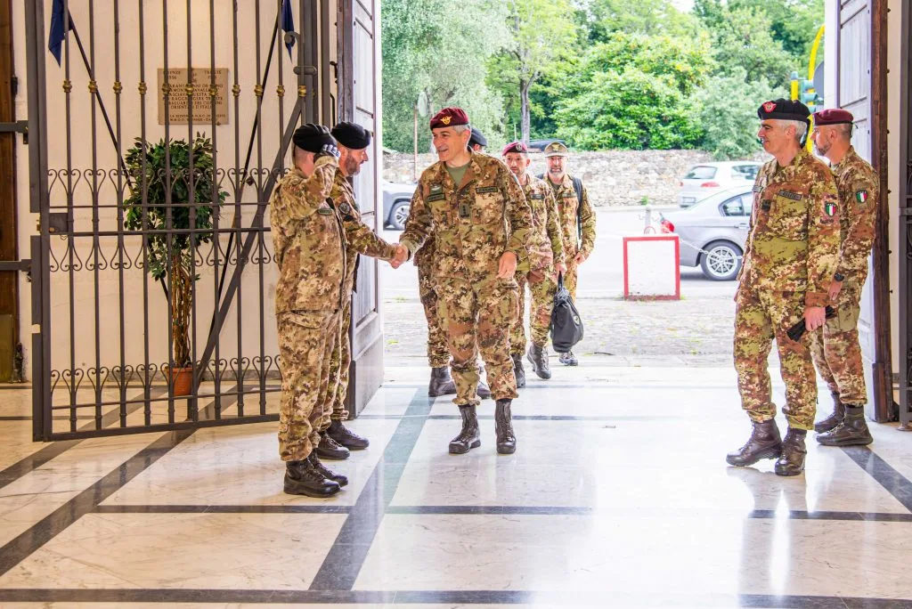 Il Generale D’Addario alla Land Component Command Conference: l’Italia guida la risposta terrestre NATO - brigatafolgore.net