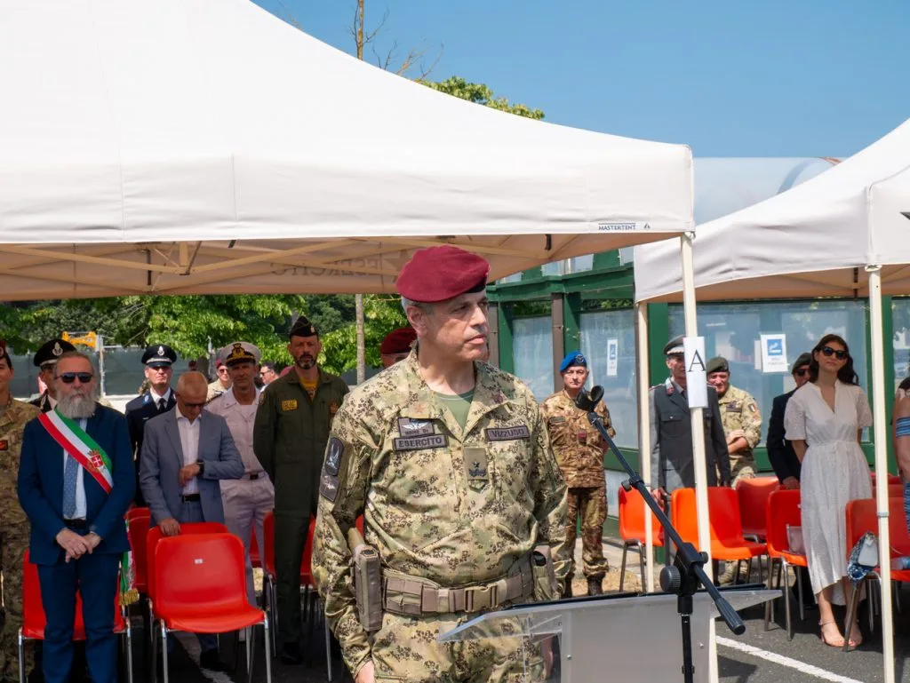 Passaggio di Comando al COMFOSE: continuità, valori e nuove sfide per le Forze Speciali - brigatafolgore.net Passaggio di Comando al COMFOSE: continuità, valori e nuove sfide per le Forze Speciali - brigatafolgore.net