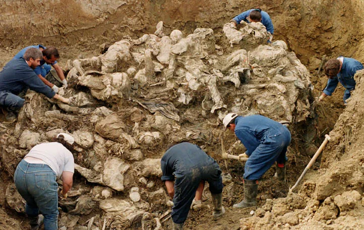 Srebrenica, un massacro annunciato e mai dimenticato - brigatafolgore.net