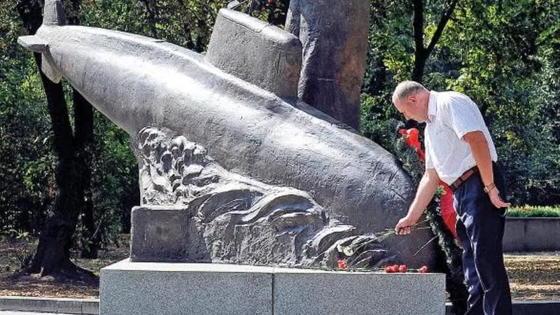 Kursk: la tragedia del sottomarino russo che scosse il mondo - brigatafolgore.net