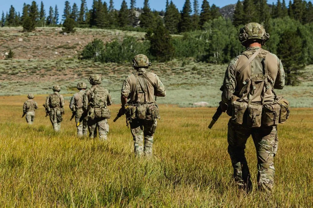 Royal Marines sulle cime della Sierra Nevada: addestramento estremo con gli alleati USA