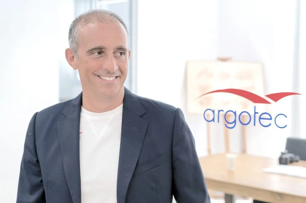 Avino, il Ragazzo della Folgore che vuole l'Italia protagonista nello Spazio David Avino con Argotec lancia altri 7 Satelliti per IRIDE - DIFESANEWS.COM - Notizie difesa, sicurezza e geopolitica