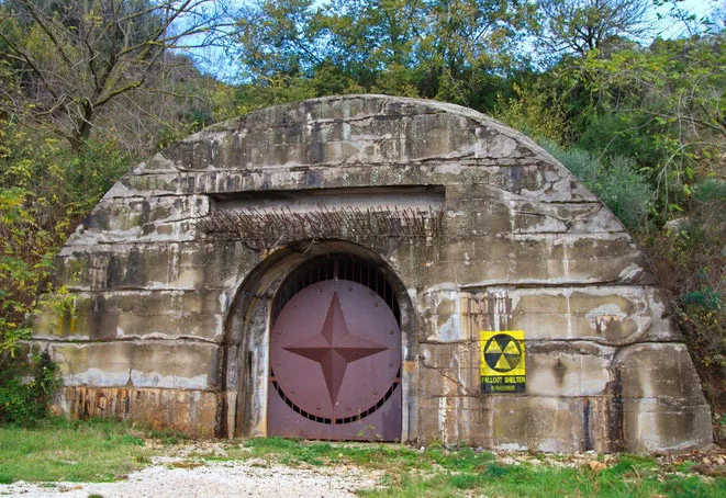 Fortezze di Roccia: Il Monte Soratte è ancora un rifugio valido nell'era dei Droni e dell'Ipersonico?