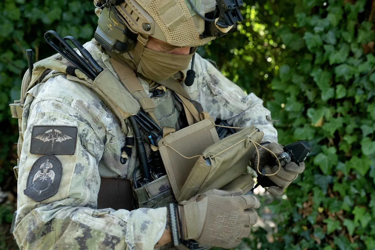MANTIDE 2025: 185 RRAO Folgore si addestra in scenario ibrido