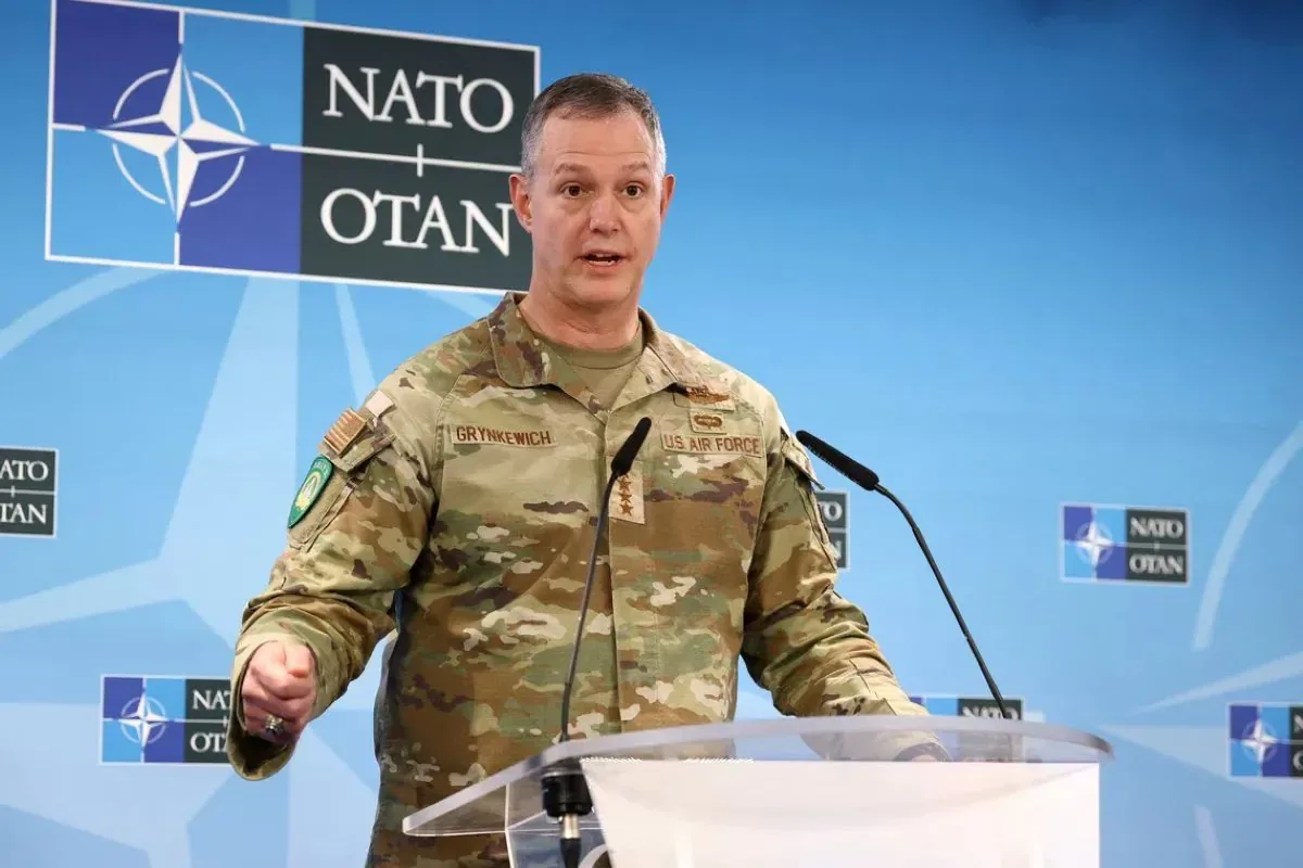 Kosovo, la NATO riduce le truppe: l'Italia al comando della transizione tra fiducia USA e dialogo con Belgrado