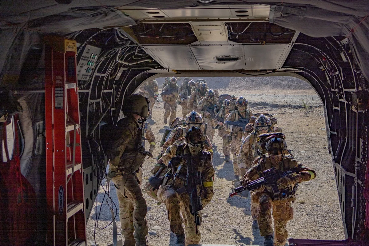 Saber Strike 26: the paratroopers of the Folgore in the NATO multinational device in Finland Concluded in Finland the “Saber Strike 26”: the paratroopers of the Folgore in the NATO multinational device