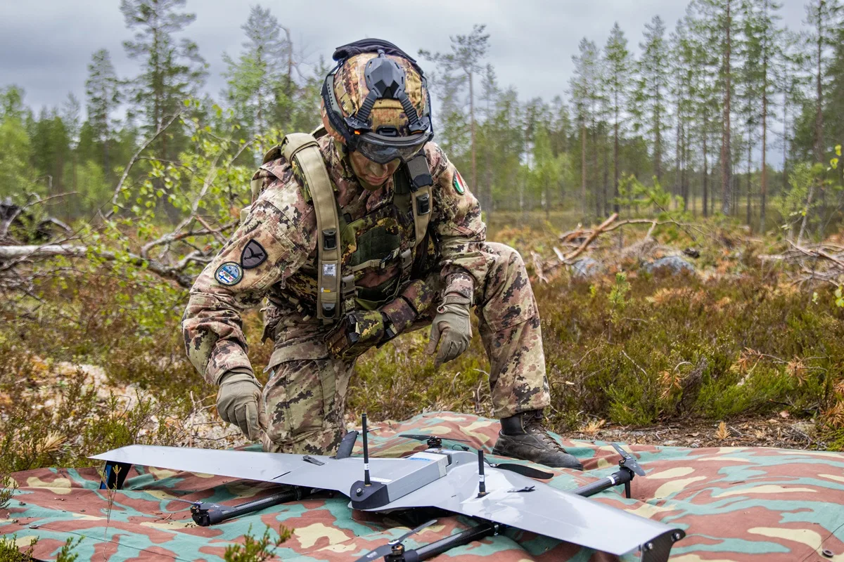 Saber Strike 26: the paratroopers of the Folgore in the NATO multinational device in Finland Concluded in Finland the “Saber Strike 26”: the paratroopers of the Folgore in the NATO multinational device