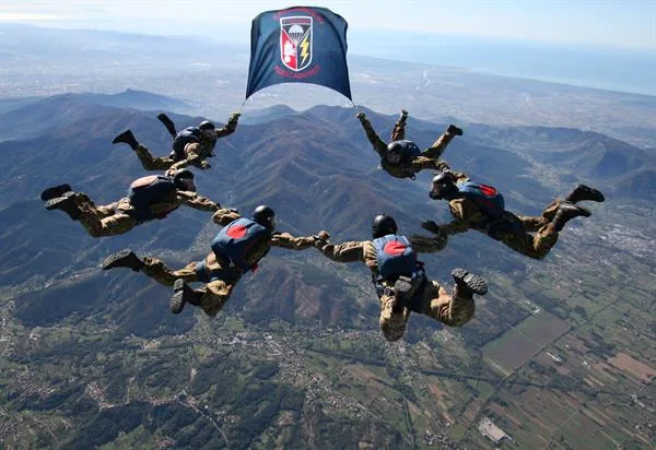 1º Reggimento Carabinieri Paracadutisti "Tuscania"